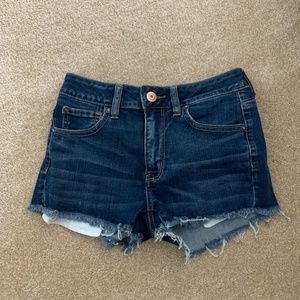 American Eagle Hi-Rise Short Short (Size 2)